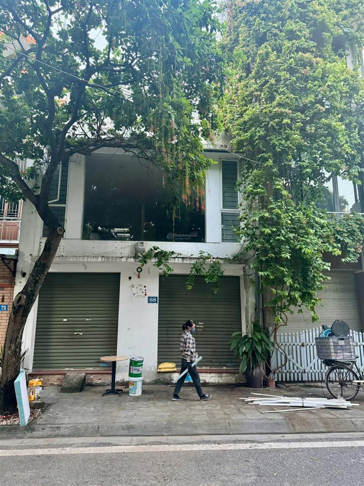 Cho thuê mặt bằng 120m2 liền kề phố trạm vỉa hè 2 bên phù hợp vp, trung tâm dạy học, phòng gym