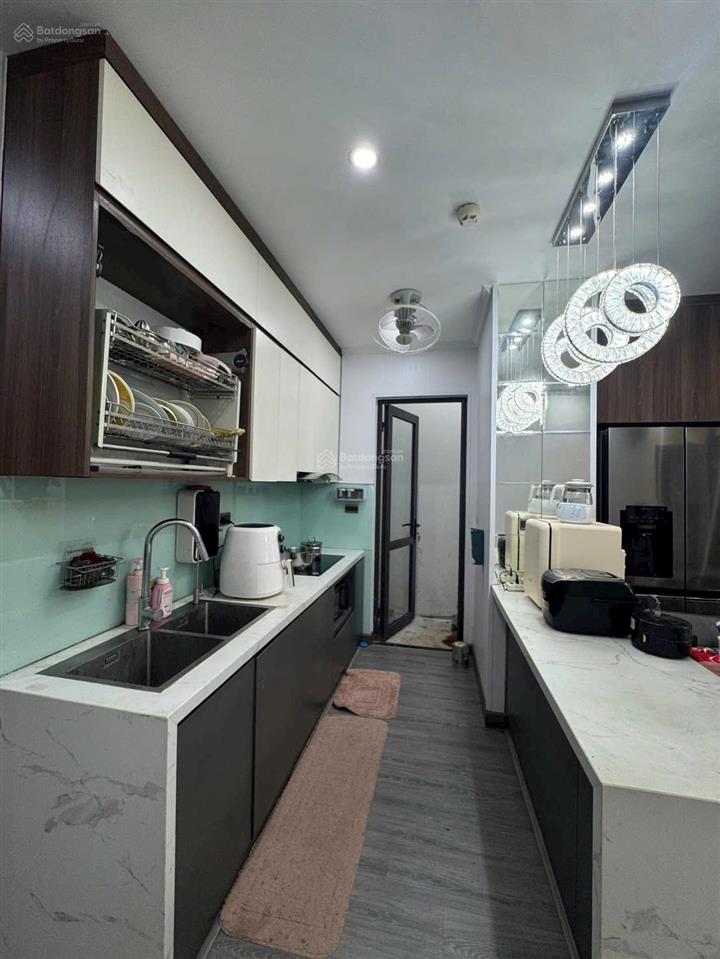 Bán căn 3pn chung cư le grand jardin sài đồng giá tốt 6,1 tỷ