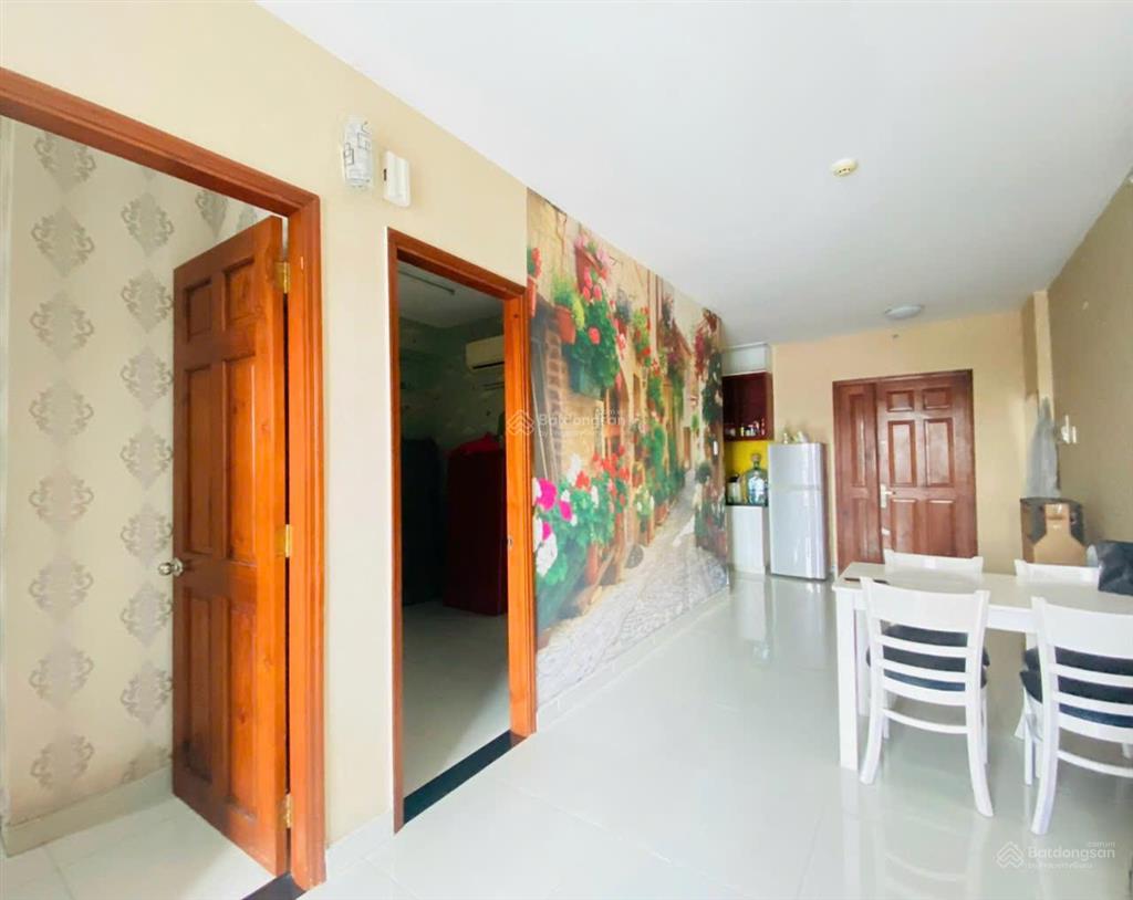 Cho thuê căn hộ 8x plus, mặt tiền đường trường chinh, nhà có đủ nội thất. giá 8 tr/tháng