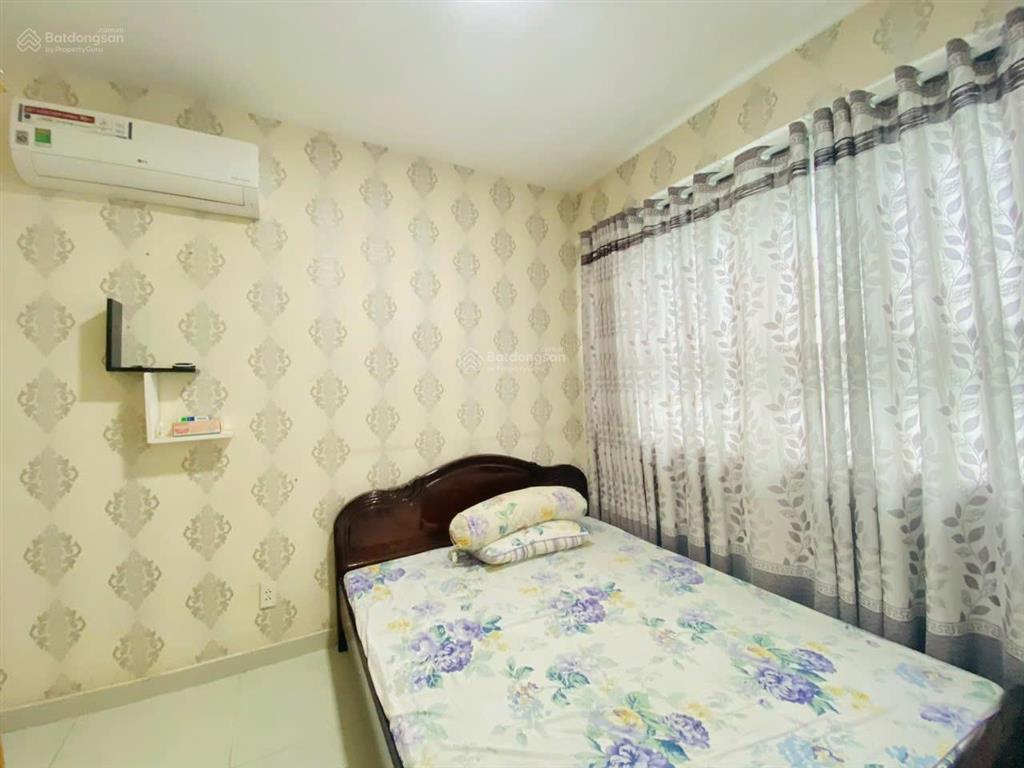 Cho thuê căn hộ 8x plus, mặt tiền đường trường chinh, nhà có đủ nội thất. giá 8 tr/tháng