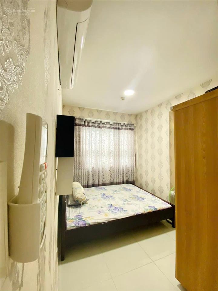 Cho thuê căn hộ 8x plus, mặt tiền đường trường chinh, nhà có đủ nội thất. giá 8 tr/tháng