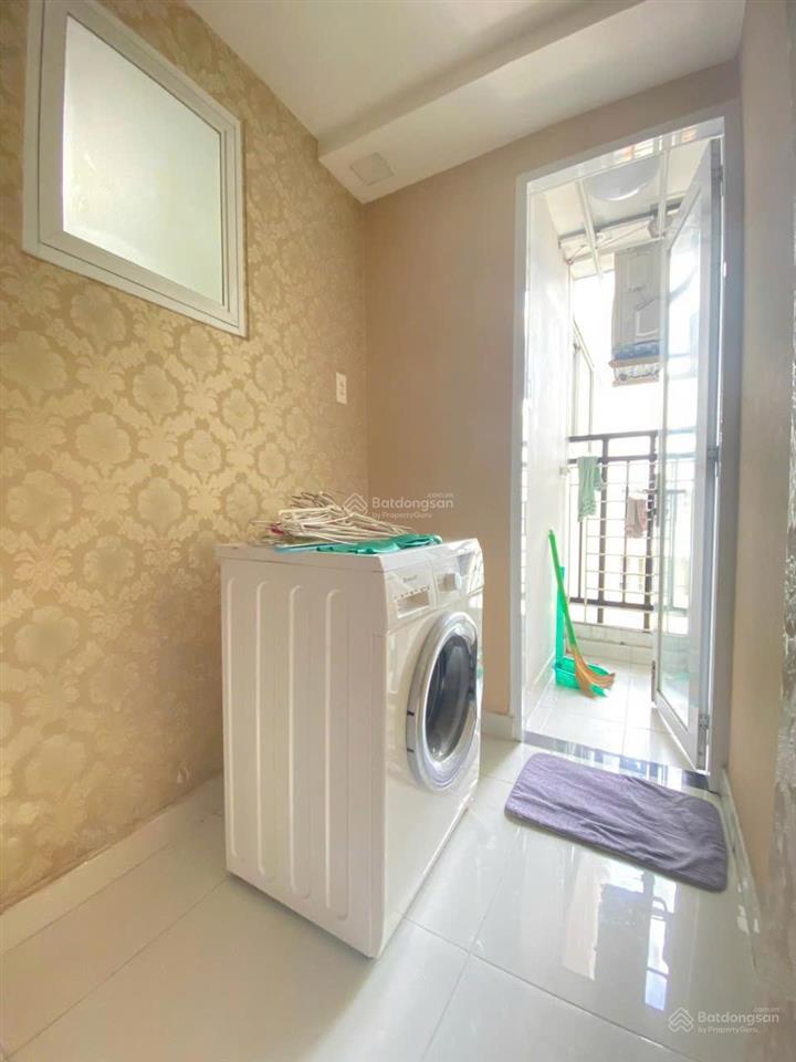 Cho thuê căn hộ 8x plus, mặt tiền đường trường chinh, nhà có đủ nội thất. giá 8 tr/tháng