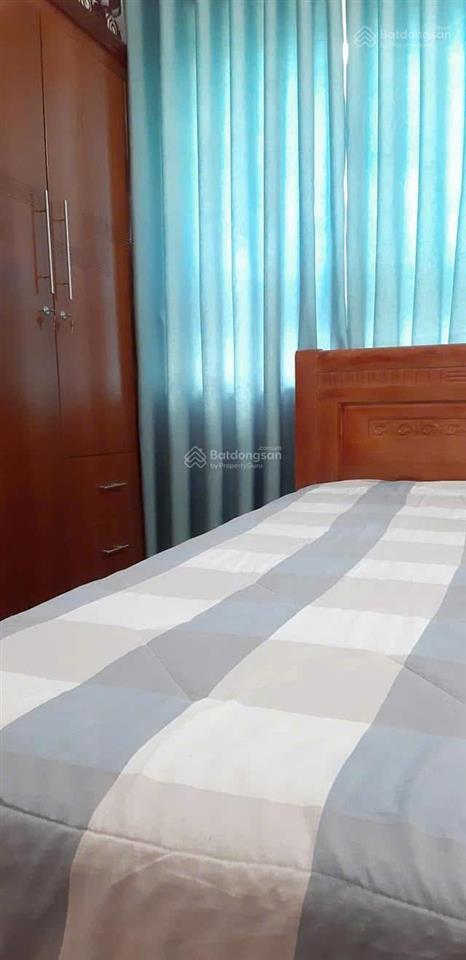 Bán căn hộ 2pn 2wc gần cầu tham lương, đã có sổ, tầng trung, view thoáng. giá 3ty350