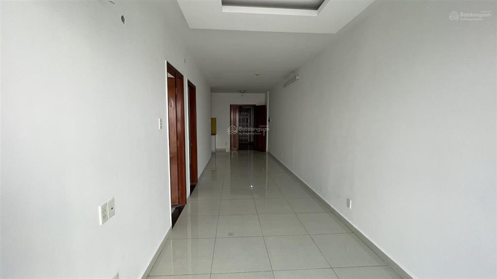 Cho thuê căn hộ 8x plus, loại căn 2pn 2wc, nhà trống, view thoáng mát, tầng 14. giá 7tr/tháng