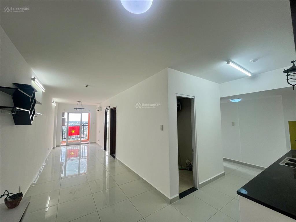 Bán căn hộ 8x plus view hướng nam, 62m2 có 2pn 2wc. giá 2,9 tỷ, xem nhà  0911 808 ***