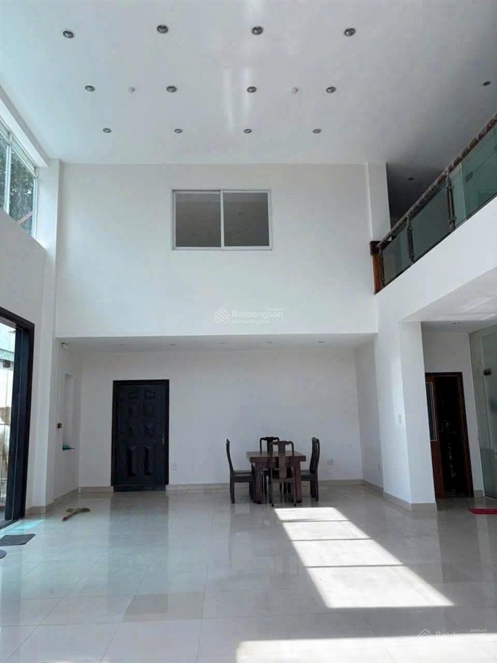 Bán xưởng 9000m2 đường 823, hòa khánh  tây ninh, giá 108 tỷ thương luượng. cơ sở hạ tầng đồng bộ