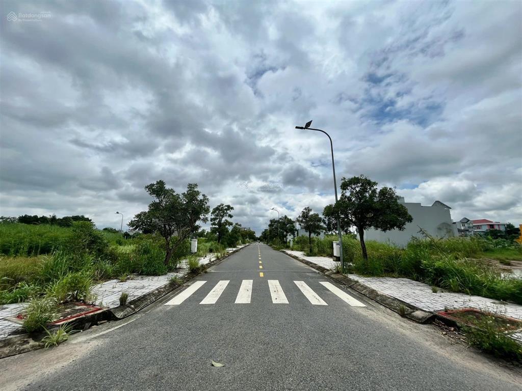 Bán lô đất đường nhựa 9m, ngang 6m khu xuyên á garden đường cây da. sổ sẵn, hỗ trợ vay