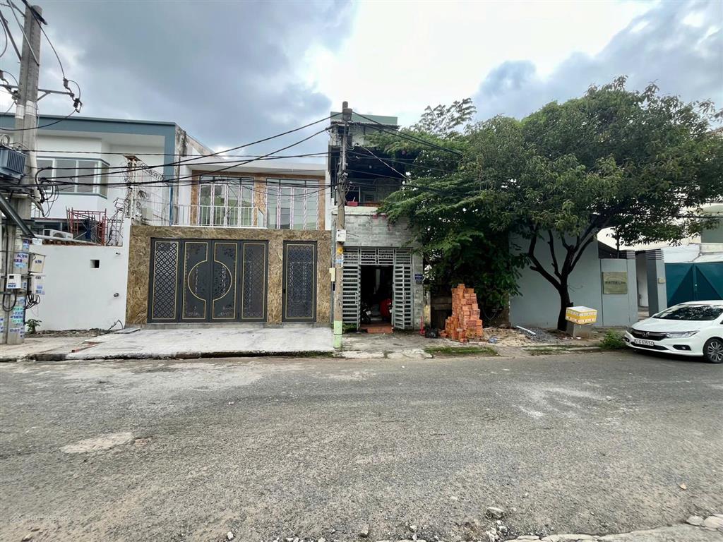 Bán lô đất đường ttn18, khu 10ha, gần cầu tham lương, quận 12. giá 5 tỷ bớt lộc, sổ sẵn.
