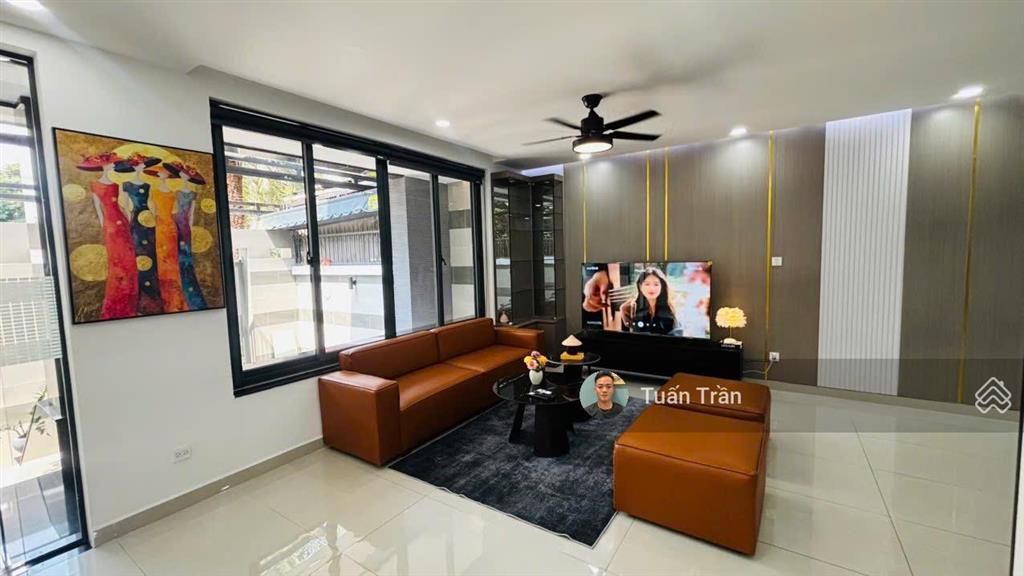 Cho thuê biệt thự full nt phường thạnh mỹ lợi. 6pn. 7wc. có thang máy. giá 160tr/tháng.