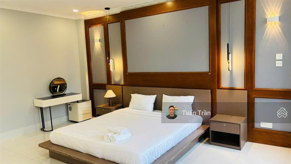 Cho thuê biệt thự full nt phường thạnh mỹ lợi. 6pn. 7wc. có thang máy. giá 160tr/tháng.