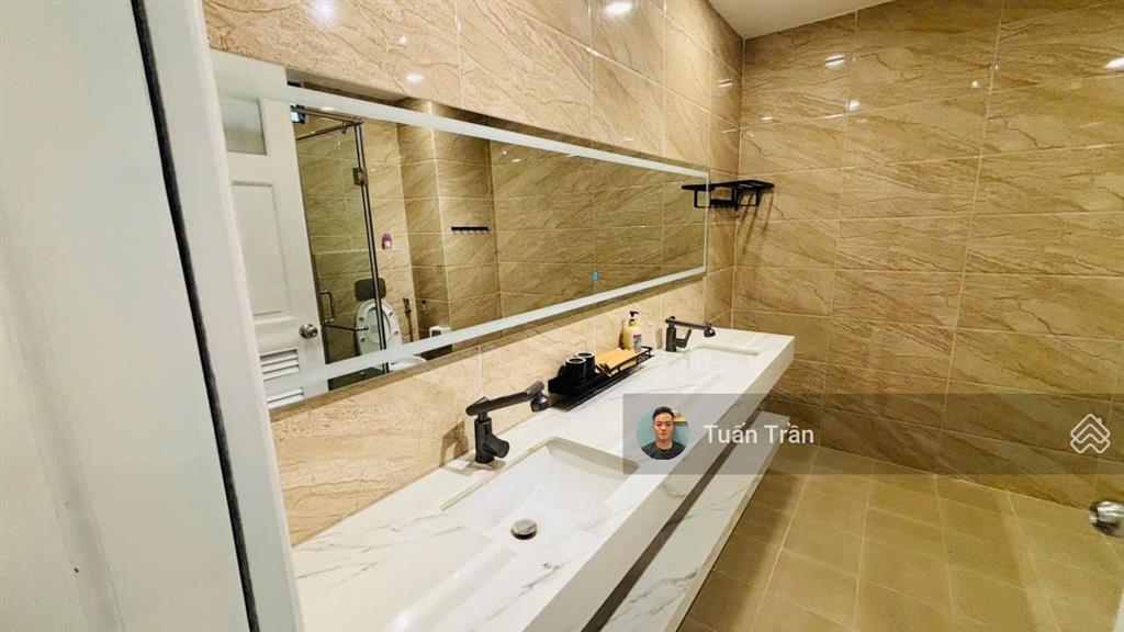 Cho thuê biệt thự full nt phường thạnh mỹ lợi. 6pn. 7wc. có thang máy. giá 160tr/tháng.