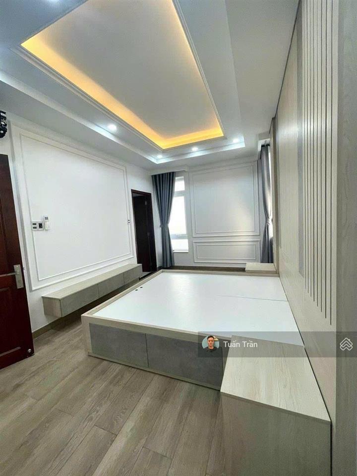 Cho thuê nhà gần tạ hiện, p. thạnh mỹ lợi. dt 9x20m. hầm 4 lầu thang máy. 6pn. full nt. giá 70tr/th