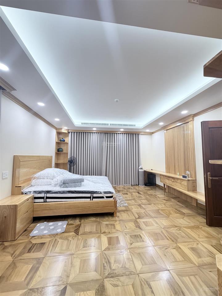 Cho thuê biệt thự cao cấp khu mystery villas. dt 300m2. xây 1 hầm 4lầu. giá 125tr/th. nhà mới 100%
