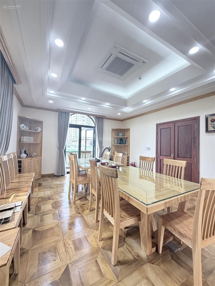 Cho thuê biệt thự cao cấp khu mystery villas. dt 300m2. xây 1 hầm 4lầu. giá 125tr/th. nhà mới 100%