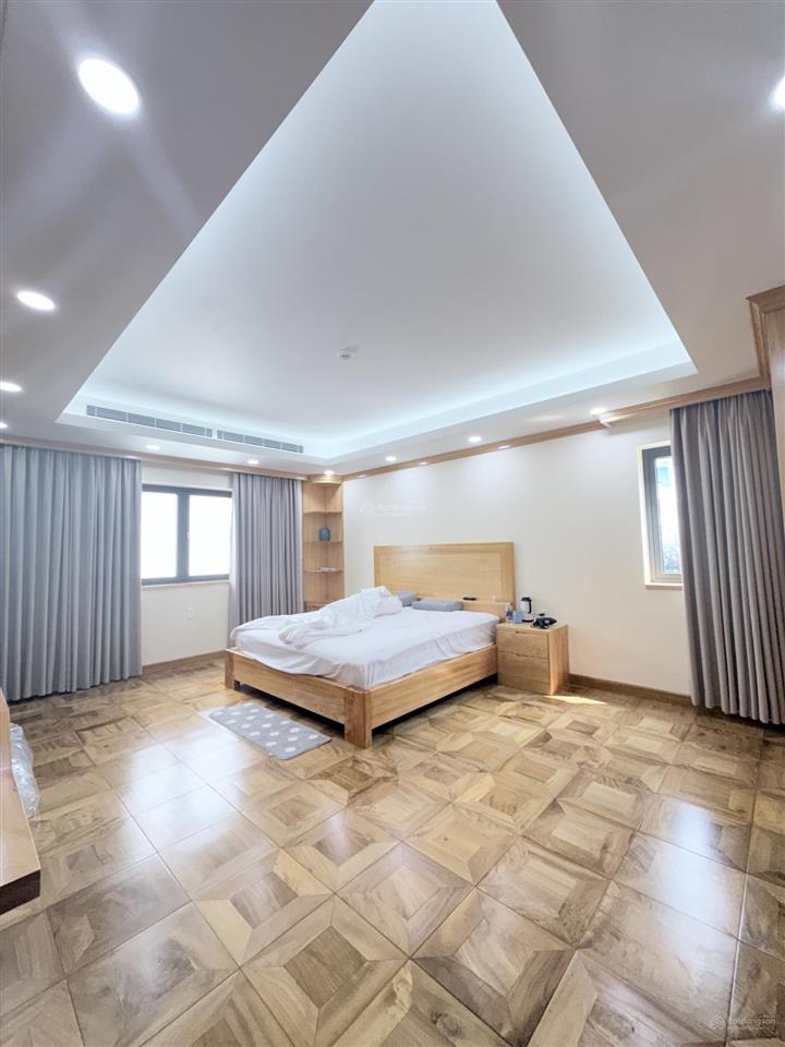 Cho thuê biệt thự cao cấp khu mystery villas. dt 300m2. xây 1 hầm 4lầu. giá 125tr/th. nhà mới 100%