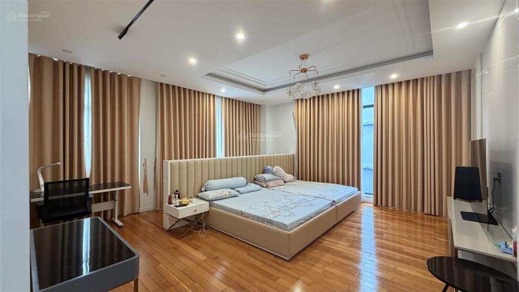 Cho thuê nhà full nt khu thạnh mỹ lợi. gần đảo kim cương. dt 10x20m, 1 hầm 4 lầu 5pn. giá 80tr/th