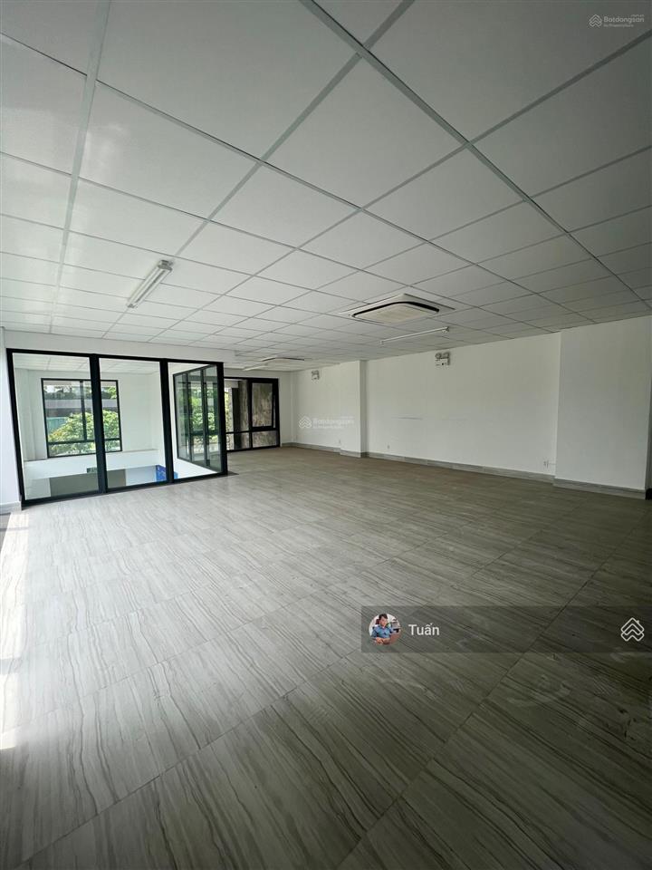 Cho thuê nhà mặt tiền đường bát nàn. dt 7x23m. hầm 7 lầu sàn trống. giá 150tr/tháng.  0972 543 ***
