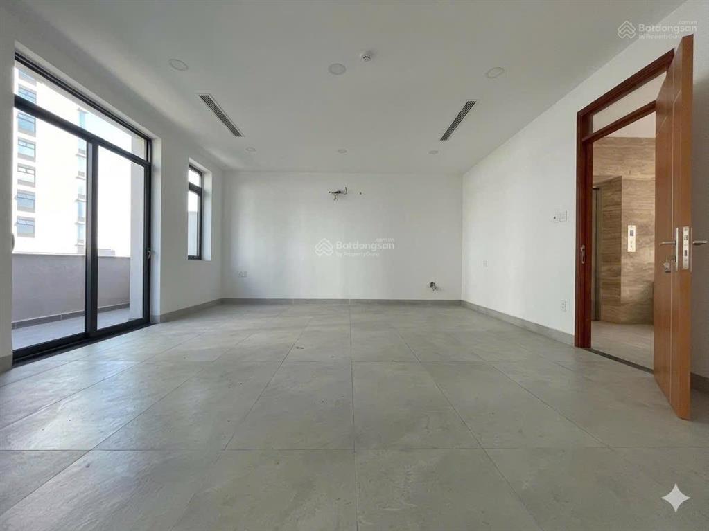 Cho thuê tòa vp mặt tiền đường bát nàn 1 hầm 7 lầu. dt 7x22m. giá 120tr/tháng.  0972 543 ***