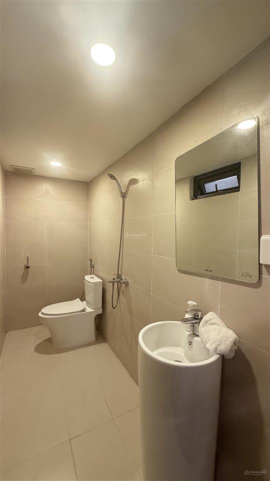 Cho thuê nhà khu saigon mystery villas. dt 7x20m. xây 1 hầm 4 lầu 4pn. có thang máy. giá 65tr/th