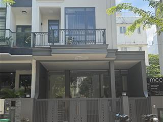 Cho thuê nhà khu saigon mystery villas. dt 7x20m. xây 1 hầm 4 lầu 4pn. có thang máy. giá 65tr/th