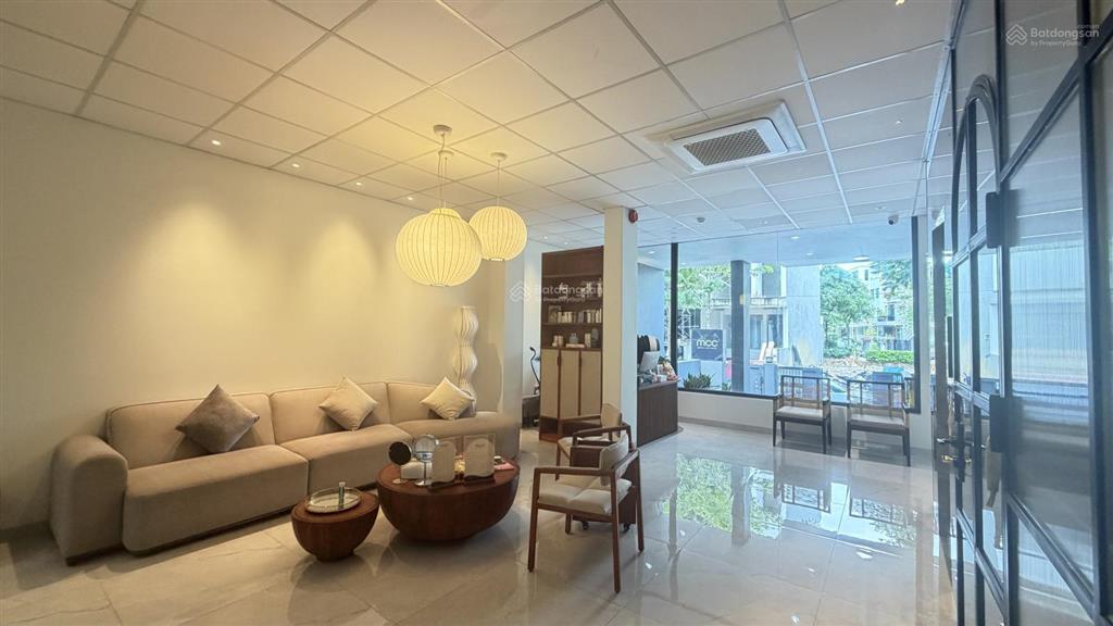 Cho thuê nhà khu saigon mystery villas. dt 7x20m. xây 1 hầm 4 lầu 4pn. có thang máy. giá 65tr/th