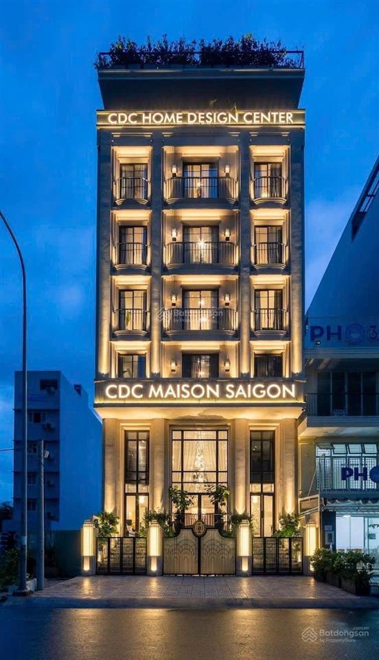 Cho thuê tòa nhà vp siêu sang kết hợp ở đường nguyễn thanh sơn. dt 10x20m. 1 hầm 7 lầu trống suốt