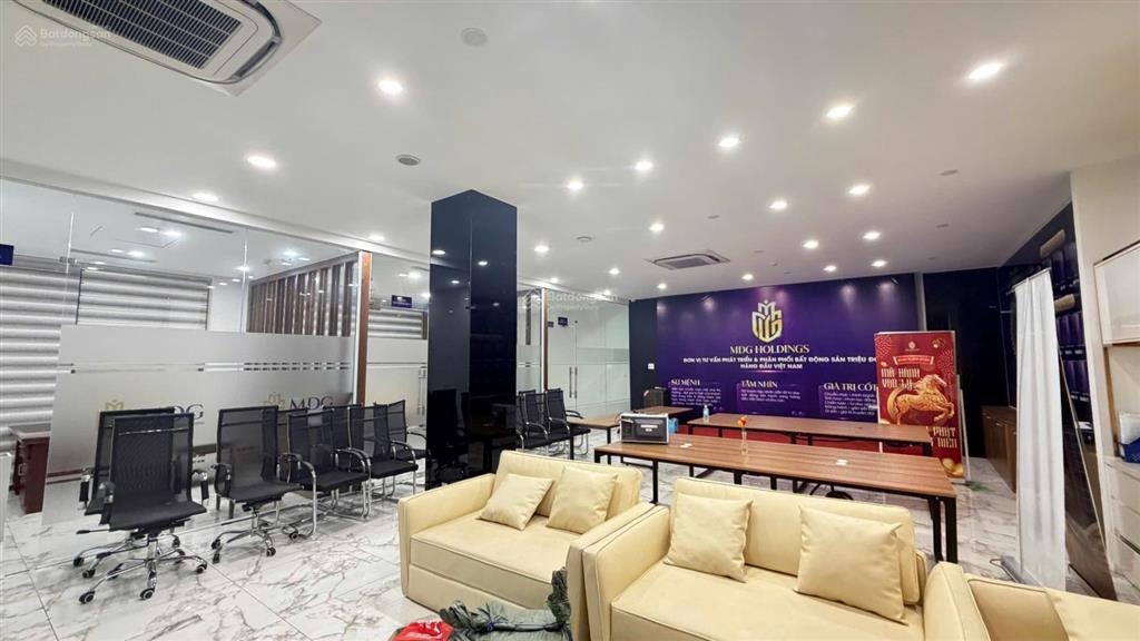 Cho thuê sàn văn phòng 60 triệu vnd, 230m2 tại bát nàn, bình trưng tây, q2. ngang 14m sàn trống