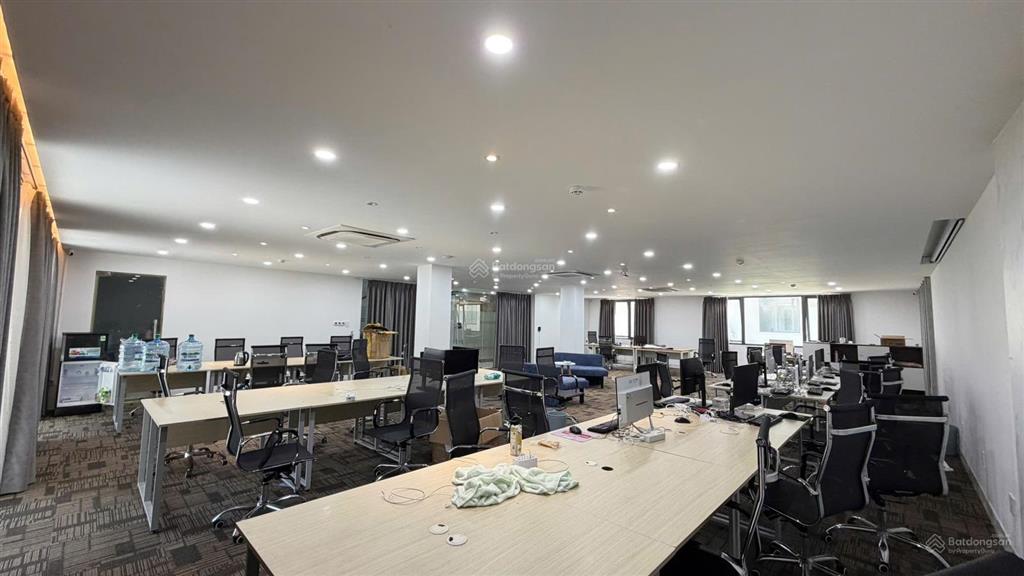 Cho thuê sàn văn phòng 60 triệu vnd, 230m2 tại bát nàn, bình trưng tây, q2. ngang 14m sàn trống