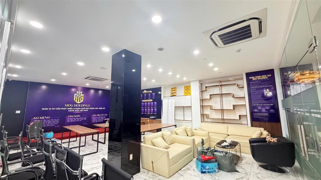 Cho thuê sàn văn phòng 60 triệu vnd, 230m2 tại bát nàn, bình trưng tây, q2. ngang 14m sàn trống