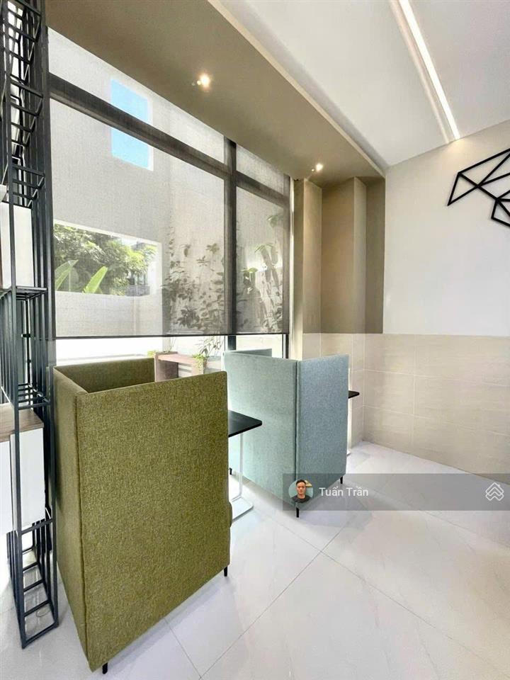 Cho thuê toà vp khu saigon mystery. dt 10x18m. xây dựng 1 hầm 4 lầu. có thang máy. giá 110tr/tháng