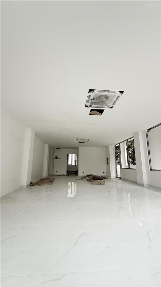 Cho thuê tòa vp góc 2 mt. dt 16x20m mới 100% tại p. thạnh mỹ lợi. dtsd ~1200m2. giá 250tr bao thuế