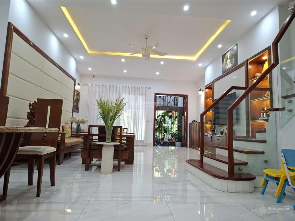Bán biệt thự 4pn, 4wc, 90m2 ở số 17.tt15, khu đô thị xuân phương, 20 tỷ vnd