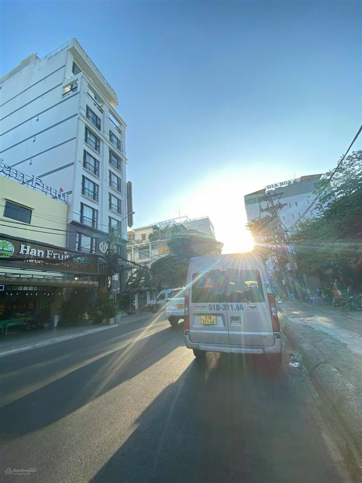 Bán nhà mặt tiền lê văn sỹ, p.10 phú nhuận 174.8m² ngân hàng thuê 161tr/th giá giảm về 65 tỷ