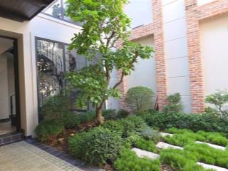 Biệt thự tân định quận 1 sân vườn rộng, không gian sống thượng lưu| ngang 14m x 26m giá 170 tỷ