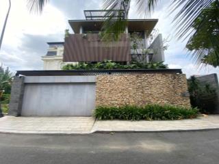 Biệt thự đơn lập đảo kim cương quận 2 thiết kế hiện đại hầm + 3 tầng 270m²  giấ 69 tỷ| nhà ca sĩ