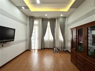 Chia tài sản bán nhà góc 2 mt hxh cmt8, q10 ngang 7.5m nhà 4 tầng tn 50tr/th giá rẻ 19.5 tỷ