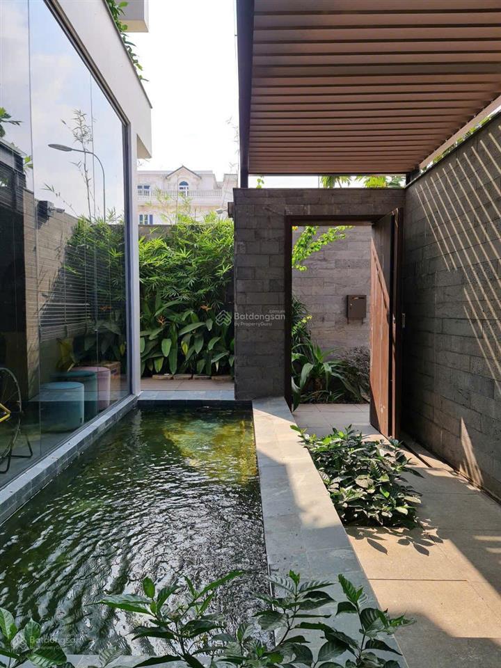 Biệt thự đơn lập đảo kim cương quận 2 thiết kế hiện đại hầm + 3 tầng 270m2  giá 69 tỷ, nhà ca sĩ
