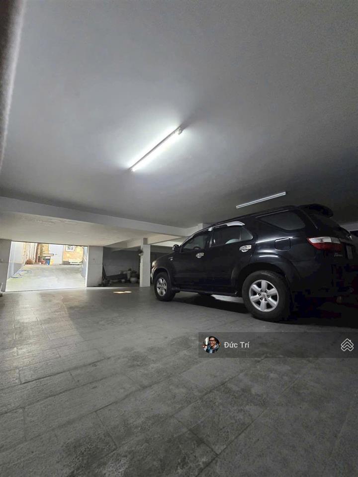 Bán biệt thự vườn phổ quang phú nhuận 274m2 (10x20m) có hầm sát công viên gia định  giá 50 tỷ tl