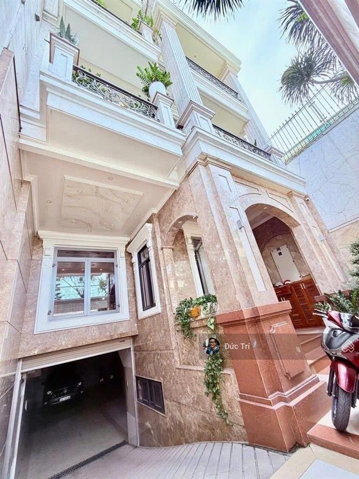 Bán căn biệt thự khu him lam phổ quang p2 tân bình ngang hiếm 15m hầm 4 tầng ngay sân bay giá 75 tỷ