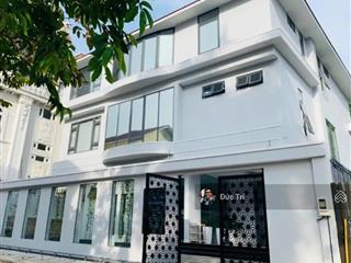 Siêu phẩm biệt thự nguyễn văn hưởng, thảo điền dt 18x24m cn 448m2 giá giảm từ 130 tỷ về 99 tỷ