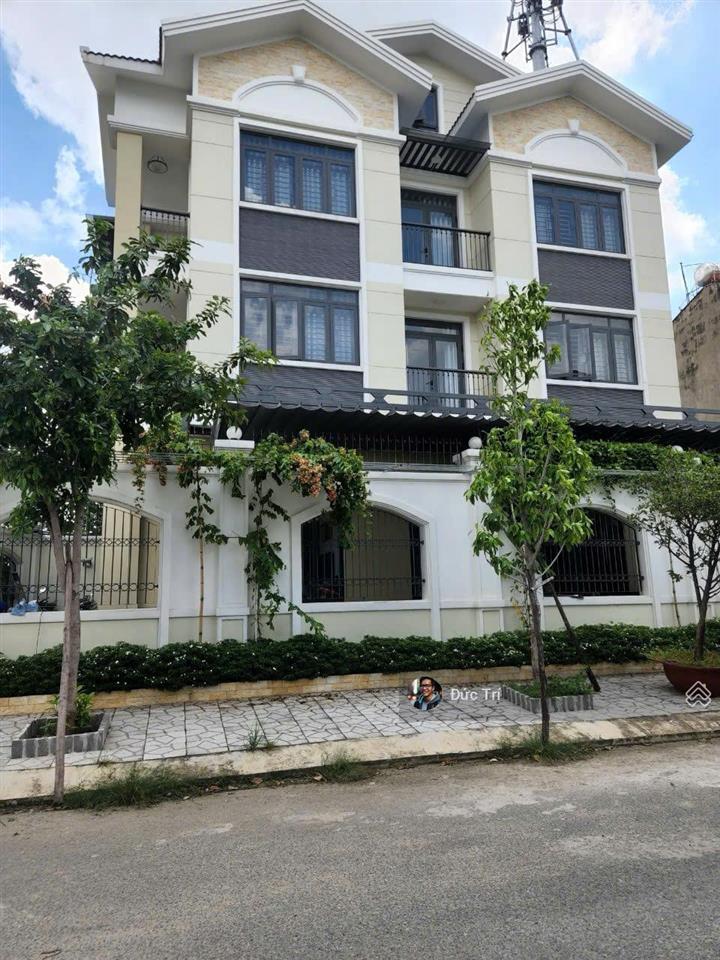 Mua là lời ngay 4 tỷ bán nhà hxh nguyễn văn đậu, bình thạnh dt 10 x 18 hđt 90tr/th giá bán 30.5 tỷ