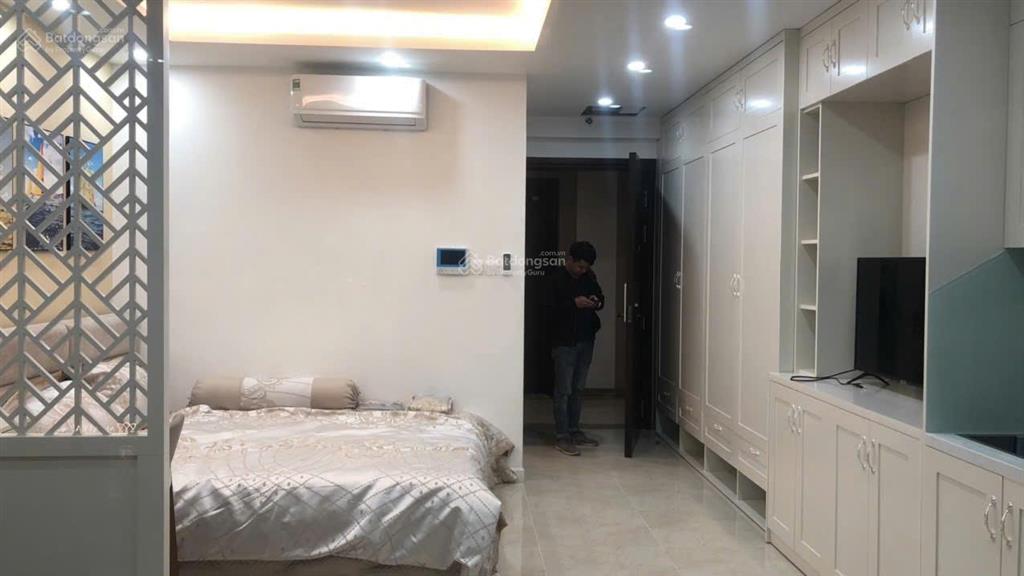 Bán cc vinhomes d'capitale, giá cực chất 4,3 tỷ, 38,8m2, 1pn, 1wc, p. trung hòa, q. cầu giấy