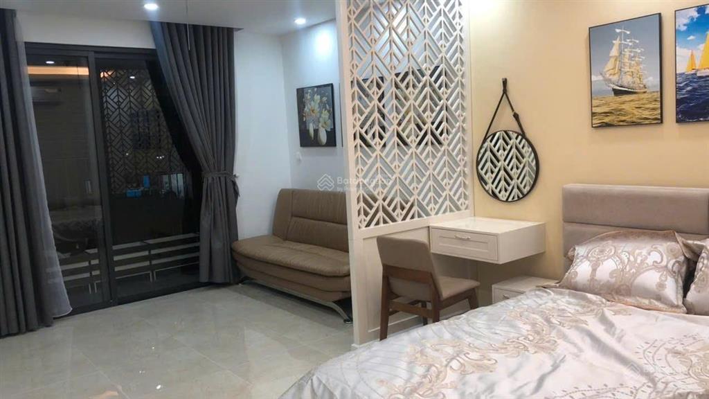 Bán cc vinhomes d'capitale, giá cực chất 4,3 tỷ, 38,8m2, 1pn, 1wc, p. trung hòa, q. cầu giấy