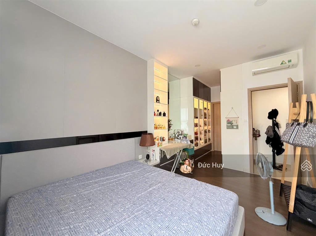 Bán căn 2pn nhà siêu đẹp, view trực diện sông sg  75m2 full nt chỉ 7,65 tỷ  the sun avenue