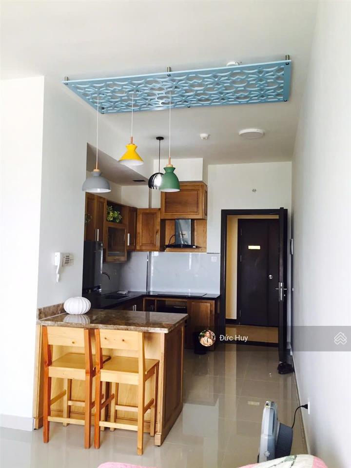 Cho thuê căn 2pn full nt như hình giá chỉ 15tr/tháng  56m2 view sông  the sun avenue quận 2