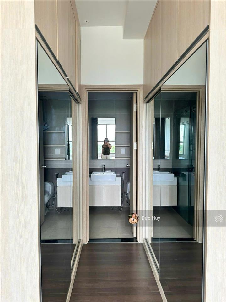 Giá thật 100%  chỉ 6,6 tỷ cho căn 2pn đã có sổ hồng, full nt như hình  the sun avenue quận 2