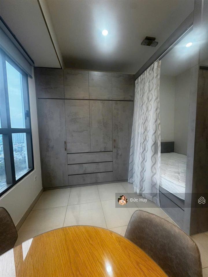 Giá giảm rồi  căn studio 32m2 đầy đủ nội thất chỉ còn 2,85 tỷ bao hết  the sun avenue quận 2