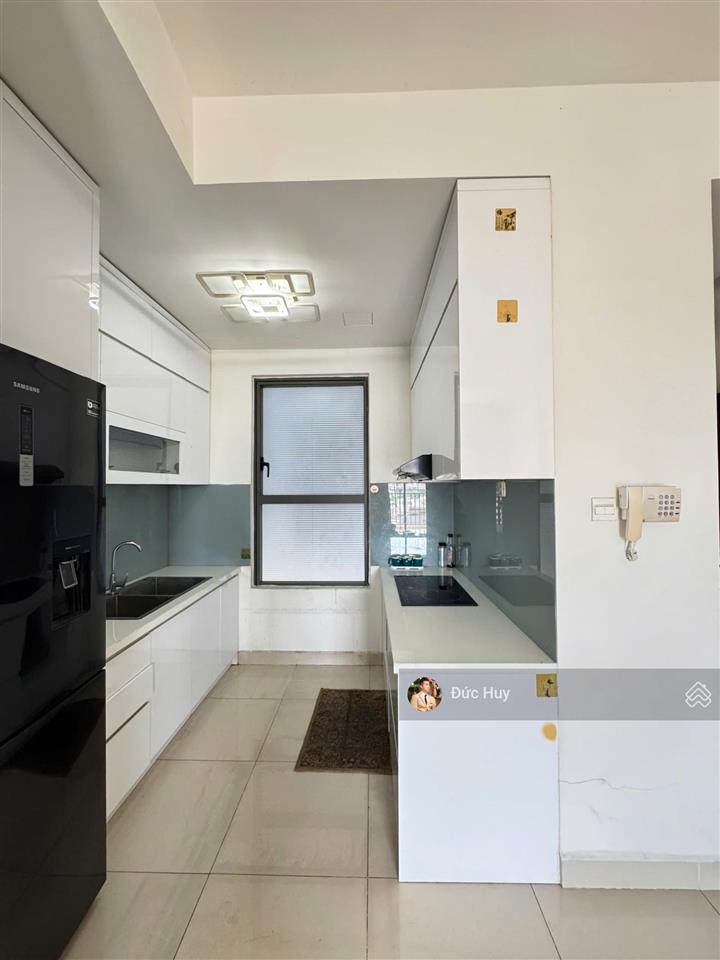 Cho thuê căn 3pn nhà đẹp giá chỉ 24tr/tháng  96m2 hướng mát, đang trống  the sun avenue quận 2