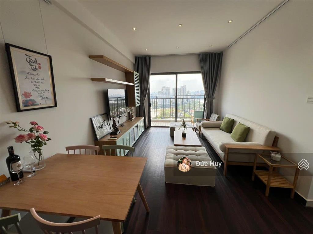Cho thuê căn 3pn đang trống sẵn, có thể dọn vào ở ngay  86m2 view sông giá 24tr  the sun avenue
