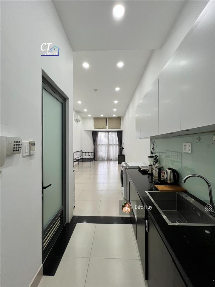 Cho thuê studio nội thất như hình, đang trống sẵn  35m2 giá chỉ 11tr/tháng  the sun avenue q2